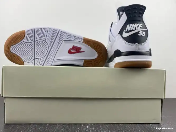 MaikeSneakers 4 DR5415-100 Jordan SB Retro 0527